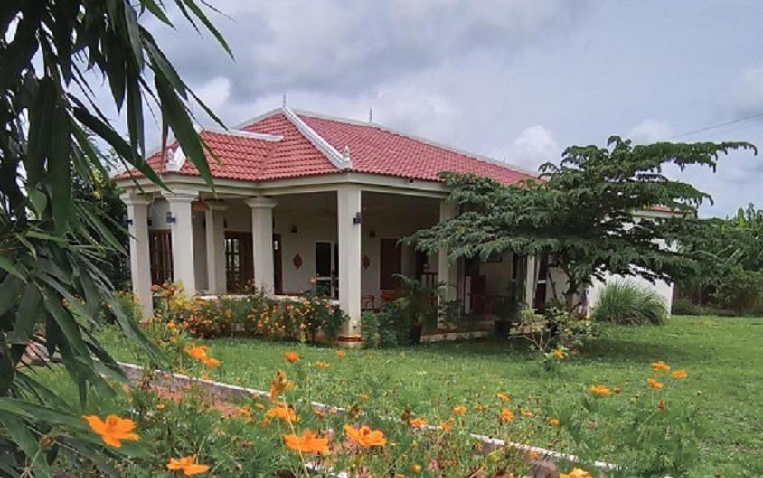 Koh Ker Hotel And Restaurant Phumi Moreal エクステリア 写真